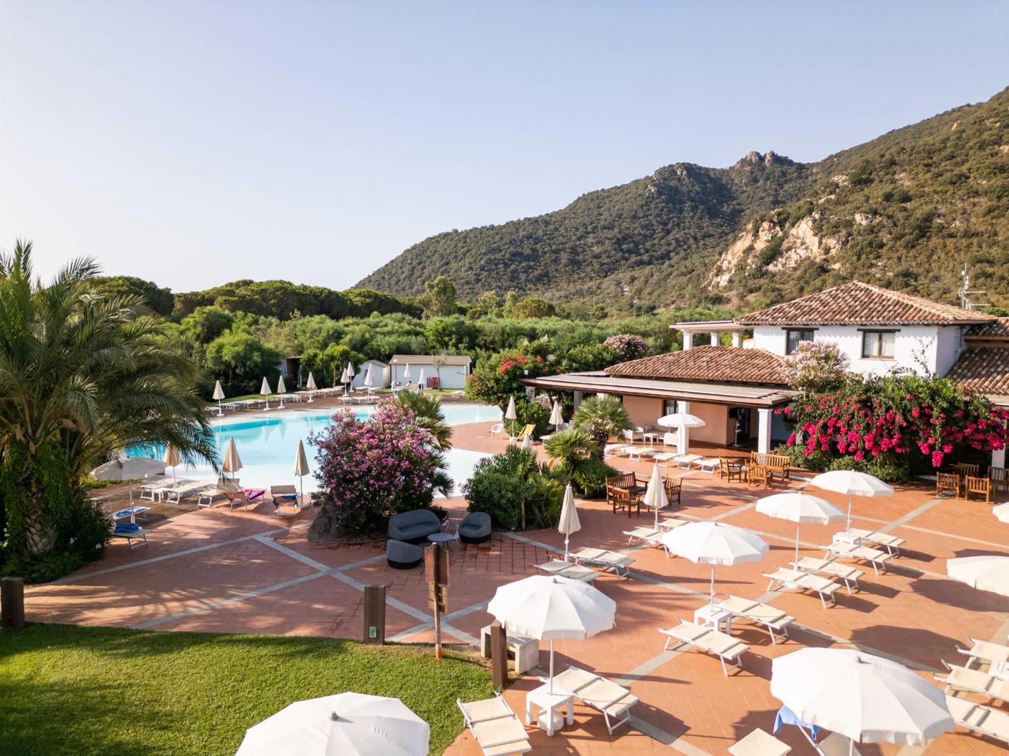 Perdepera Resort Cardedu Esterno foto